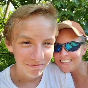 Meet your Posher, Chrystal